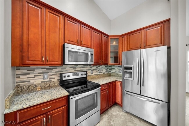 Photo - 3326 SW 8th St