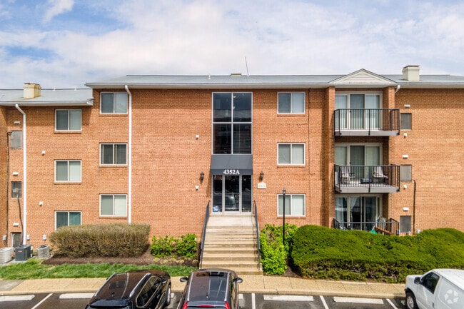 Photo - Waverly Village