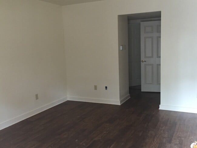 513 S Industrial St Unit 2
