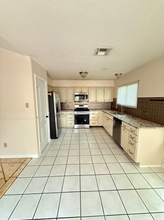 Photo - Home For Lease in Cedar Park!