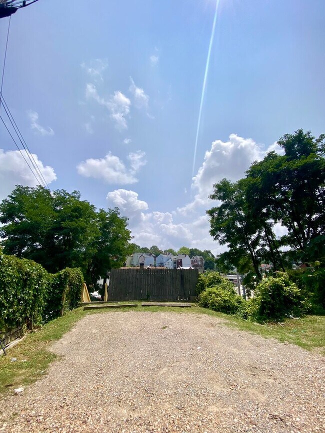 Photo - 1126 Arlington Ave Unit Apt 2