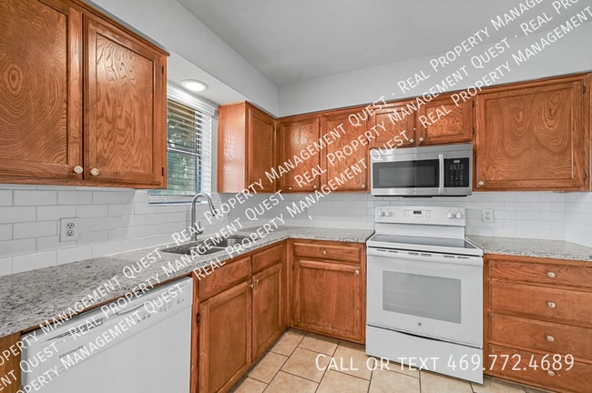 Photo - 1126 S Clark Rd