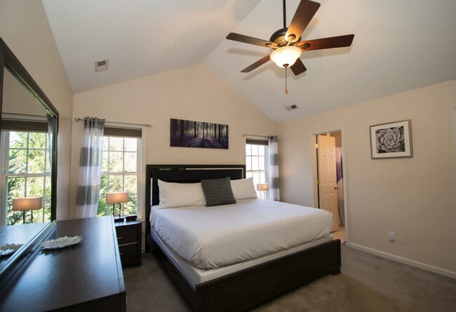 Photo - 44 Charles Marlowe Dr Unit SI ID1597163P