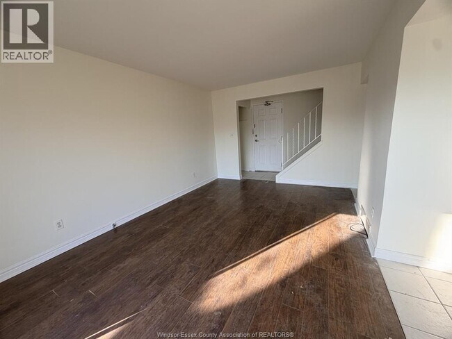 Photo - 1730 Columbia Ct