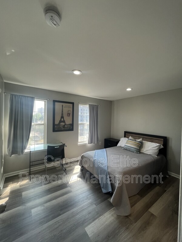 Photo - 20 Ashby Ln