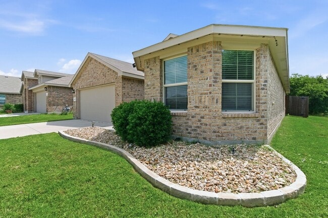 Photo - 16308 Caledonia Ct