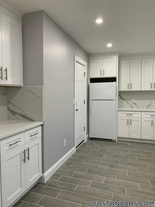 113 Lanark Rd
