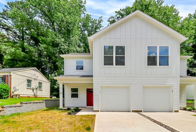 Photo - 911 Yellowstone Dr