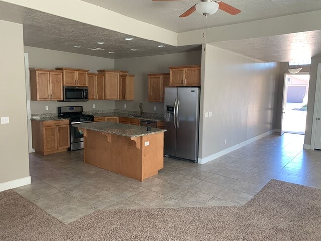 Photo - Beautiful Home in Hurricane