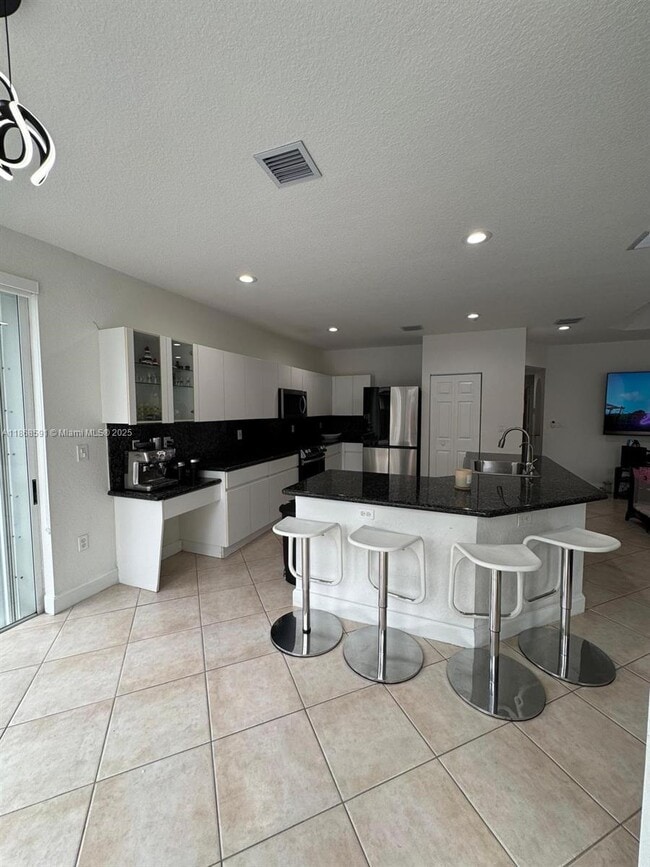 Photo - 10873 NW 71st St