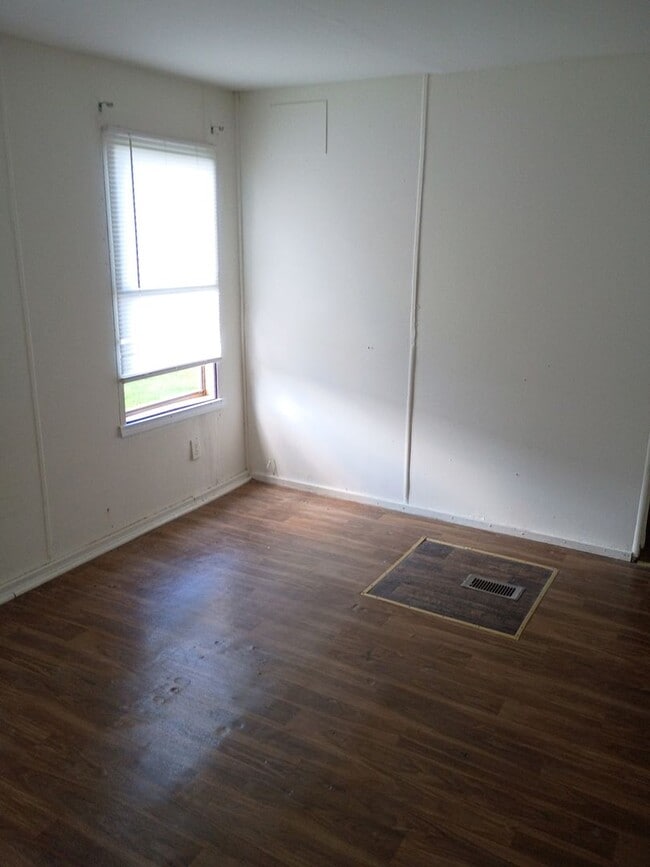 Photo - 2 Bedroom 2 Bathroom Community Mobile Home Unit Lot 9
