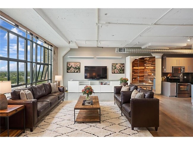 Photo - 2929 Chicago Ave Unidad 1002