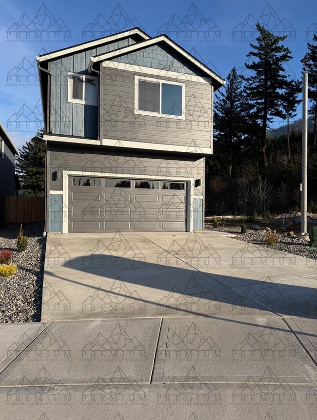 Building Photo - 1st MONTH FREE - 3 BED 2.5 BATH NEW BUILD!