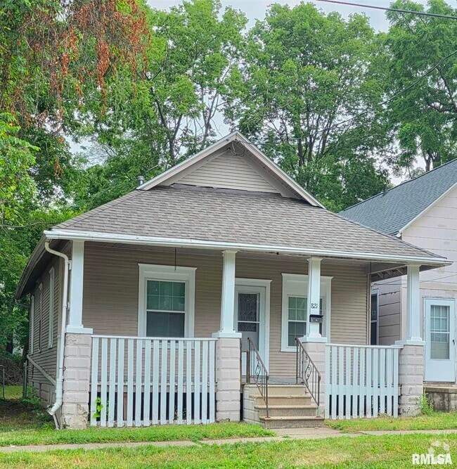 Building Photo - 821 W McClure Ave Rental