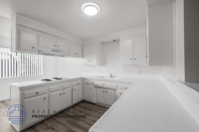 Photo - 355 Coronado Ave.