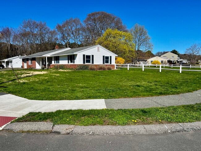 Photo - 1 Perkins Rd