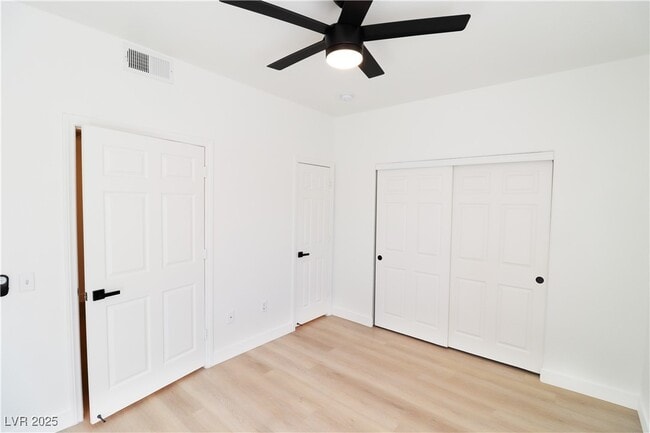 Building Photo - 5225 W Reno Ave Unit 122