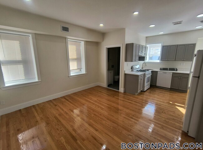 Photo - 2036 Massachusetts Ave Unidad 2