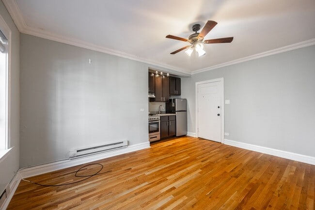 Photo - 4737 N Hermitage Ave Unit 207