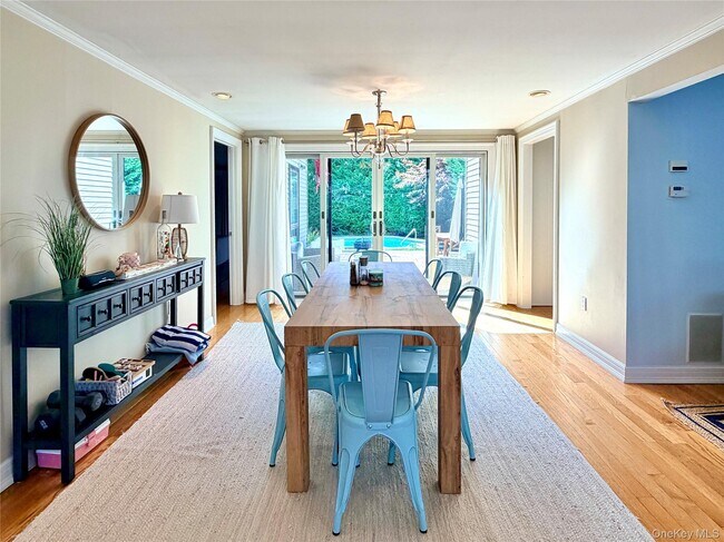 11 Gerald Ln