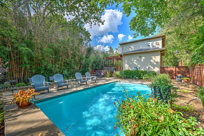 Photo - 21 E Martin Luther King Jr Blvd