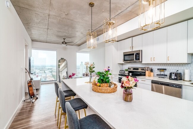 Yugo_AustinWaterloo_2208DSC_8408-Edit - Yugo Austin Waterloo