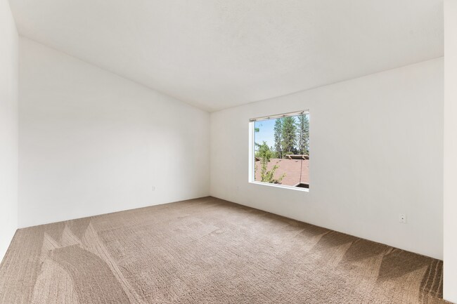 Boulder Apartments