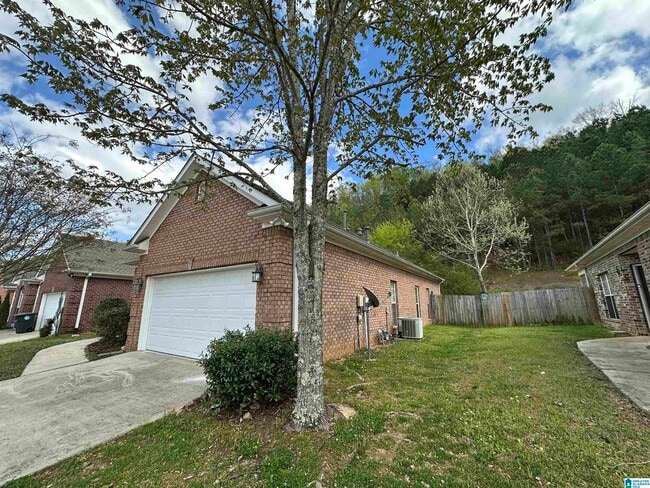Photo - 1103 Castlemaine Dr
