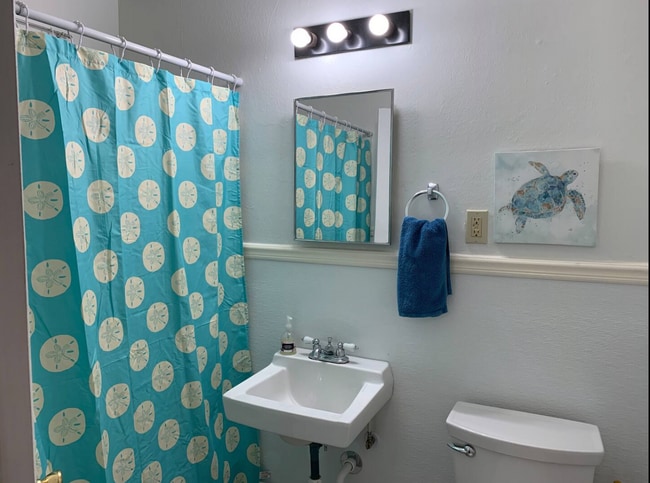 Photo - 2021 S Harris Ave