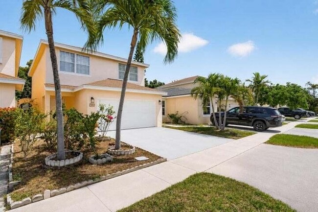Building Photo - 4131 Eastridge Cir