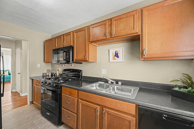 Kitchen - Brownstone Apartments