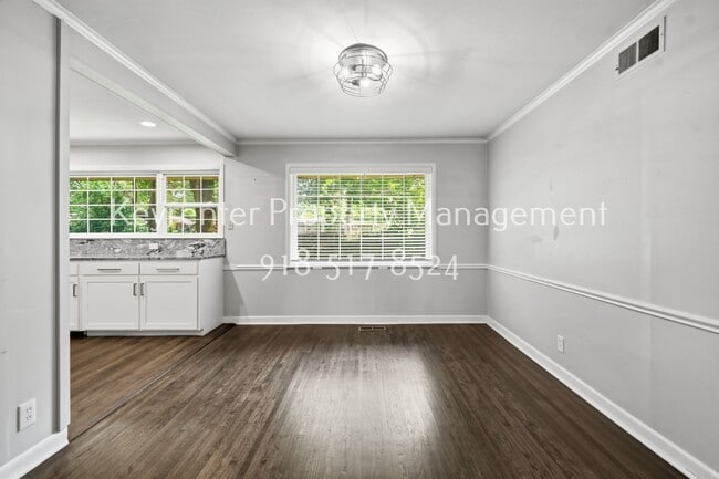 Photo - 3325 S Yorktown Ave