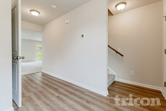 Building Photo - 232 Boulder Rdg Lp