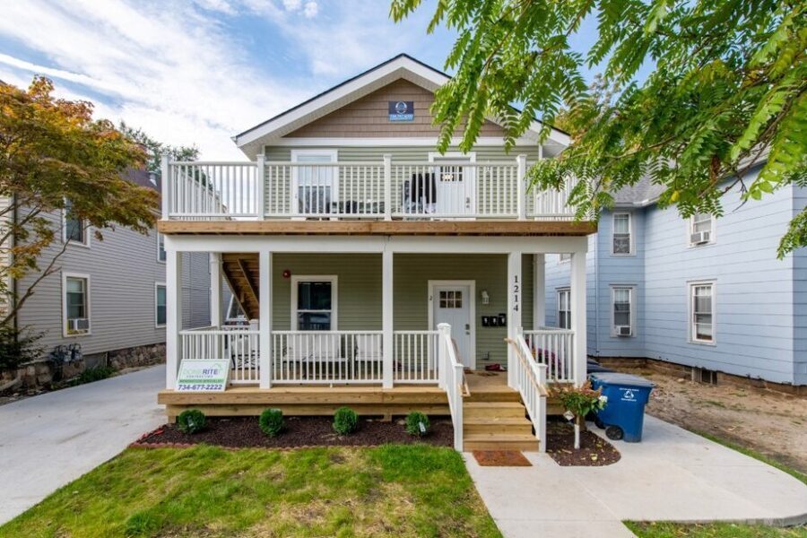 Photo - 1214 Washtenaw Ct Apartment Unit 1214-1