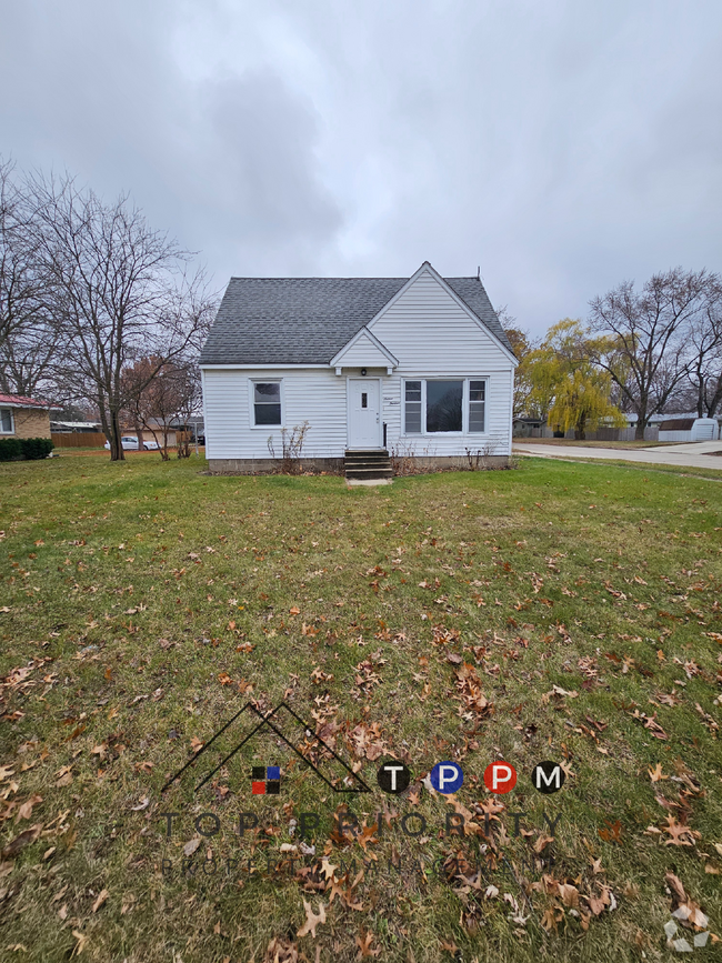 Building Photo - 3 Bedroom | 1 Bathroom Single Family Home ...