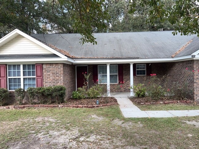 Photo - 295 Creekside Cir