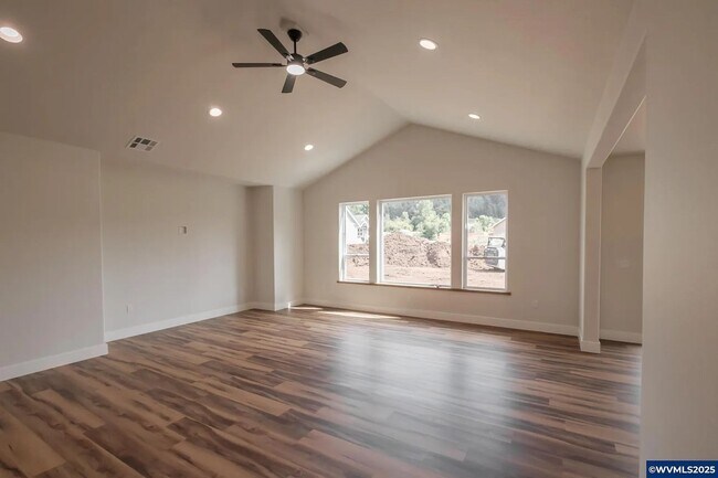 Photo - 4 Bedroom 2 Bath House