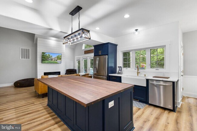 Photo - 17 Old Banks Dr