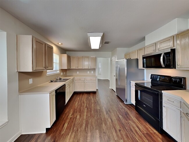 Photo - 10467 Twin Circles Dr
