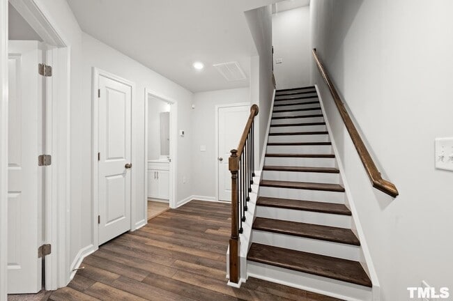 Photo - 742 Cormiche Ln