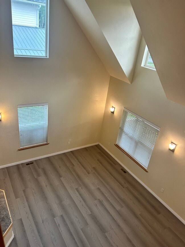 Photo - 123 Aspen Grv Ct