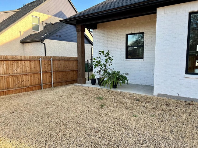 Photo - 8313 Sayers Ln