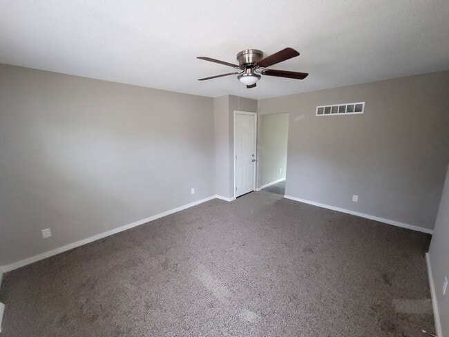 Photo - 5707-5709 NE 51st Street Unidad 5707
