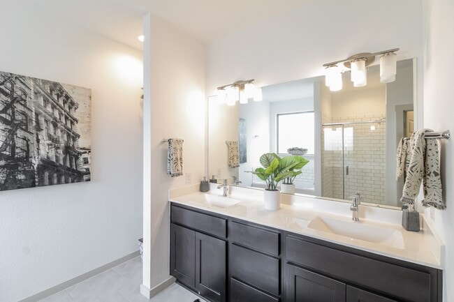 Photo - 603 Westwood Dr