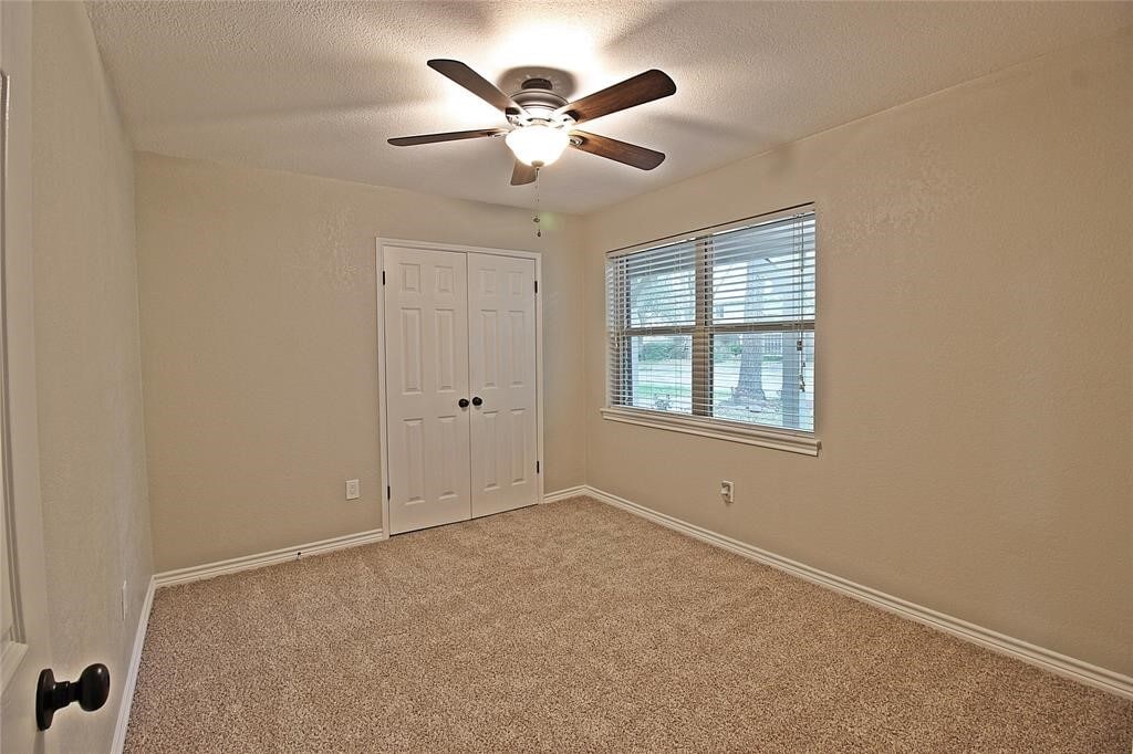 Photo - 2074 Shadow Rock Dr