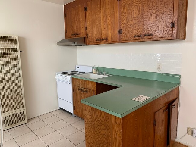 Building Photo - 1475 48th Ave Unit 3 Rental