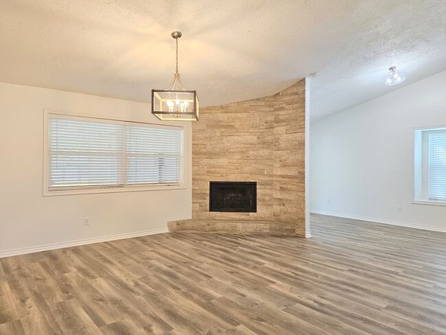 Photo - 10615 Heatherford Dr