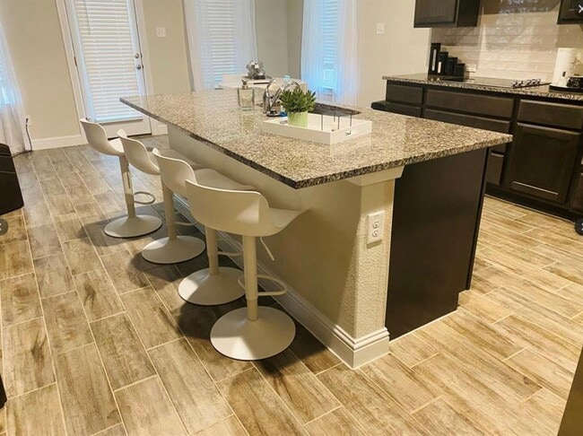 Photo - 21643 Boggy Ford Rd