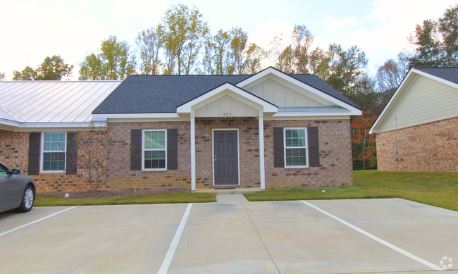 Building Photo - 223 Way Bill Cir Rental