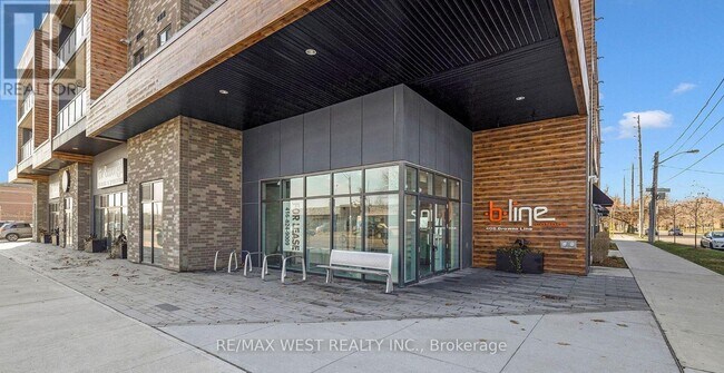 Photo - 408 Browns Line Unit 201